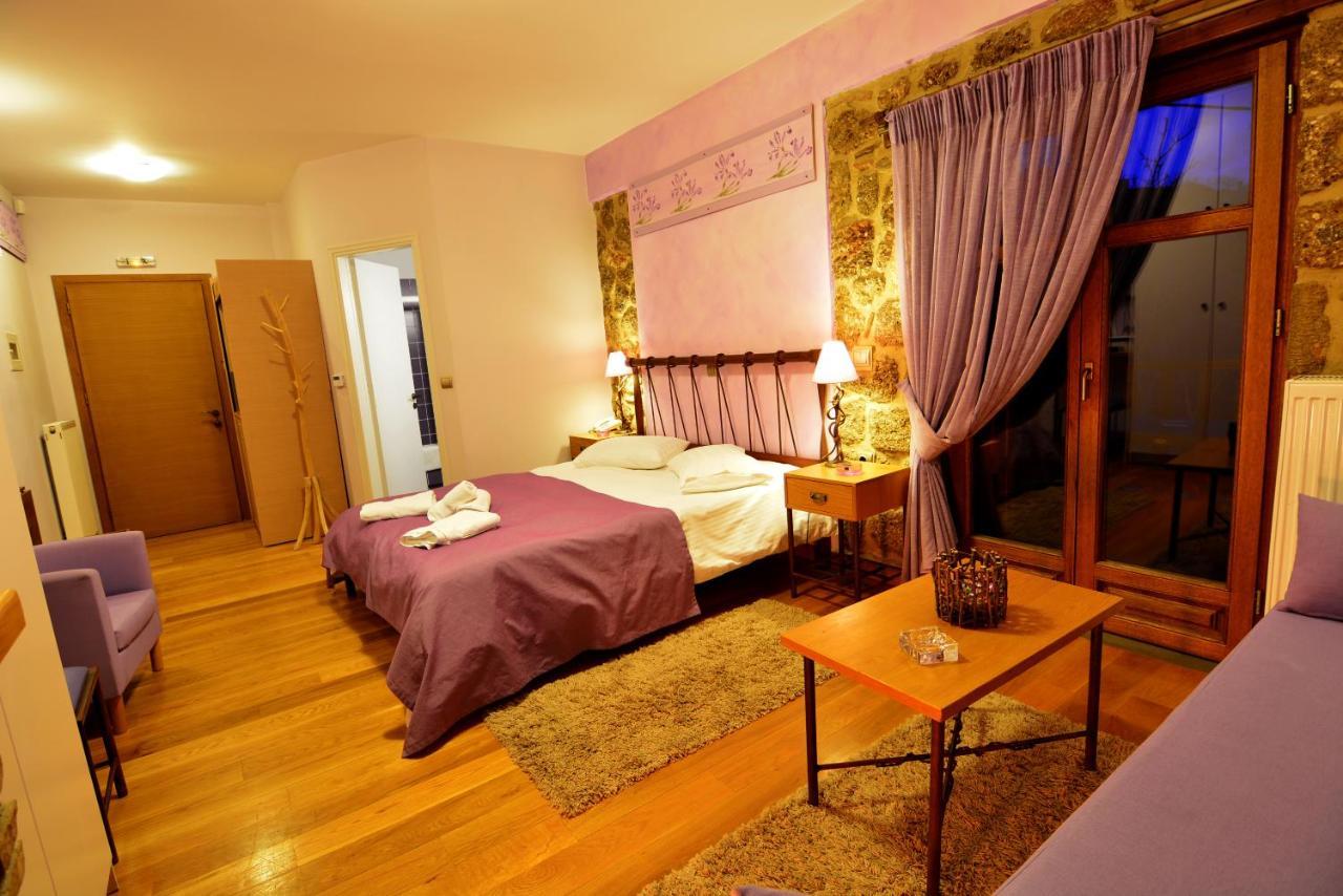 Mavraganeiko Hotell Synikia Mesi Trikalon Exteriör bild