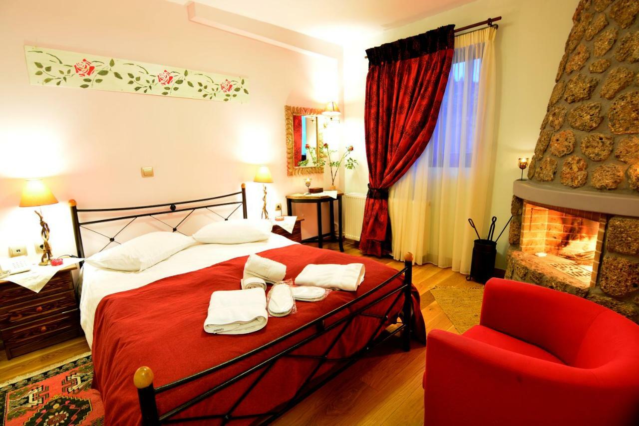 Mavraganeiko Hotell Synikia Mesi Trikalon Exteriör bild